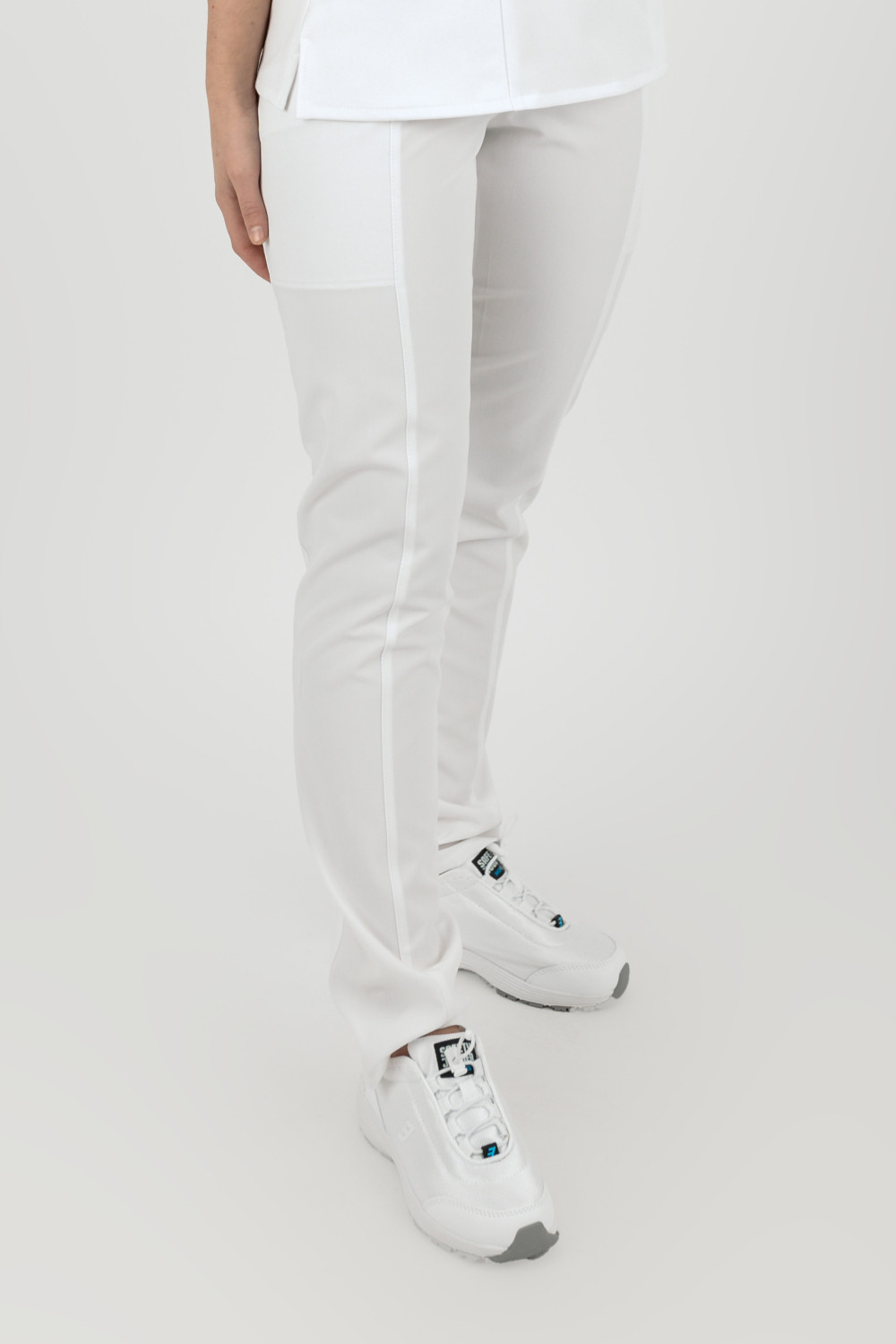 Elastyczne spodnie joggery medyczne damskie / scrubs M-200XC biały
