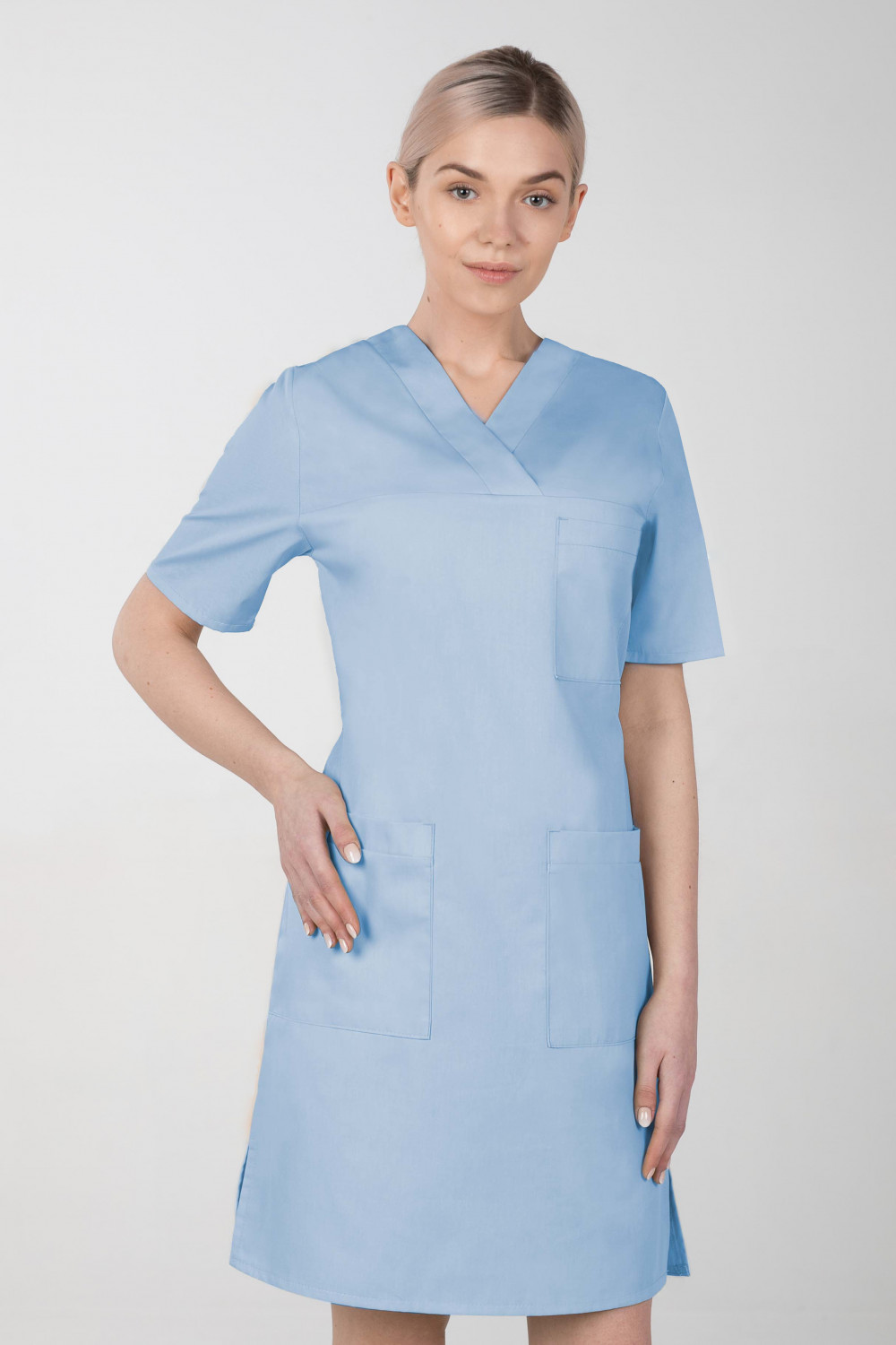 M-076F Sukienka medyczna wiązana  fartuch medyczny kolor błękit